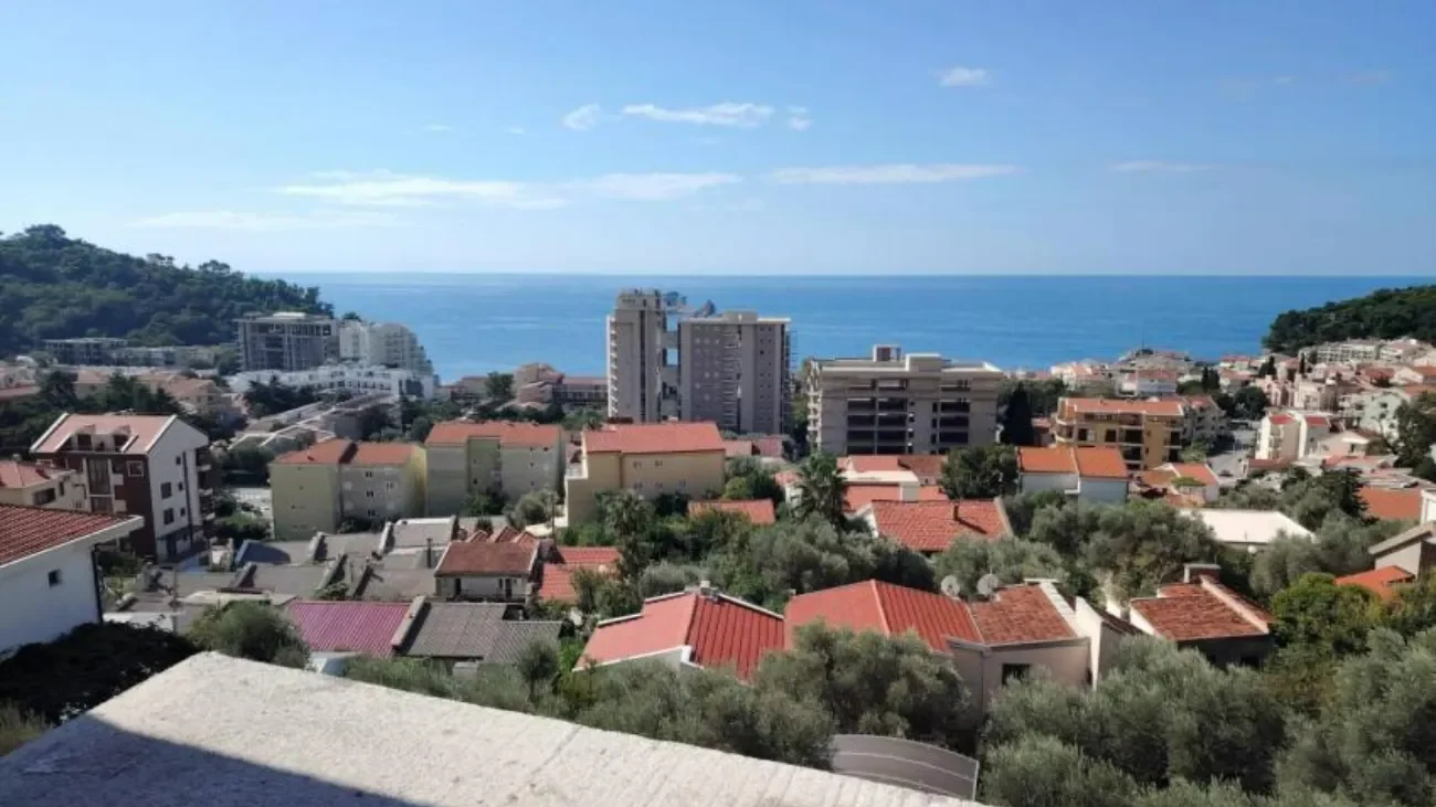 Full Guide to Petrovac: Lifestyle, Beaches, Infrastructure, and Real Estate