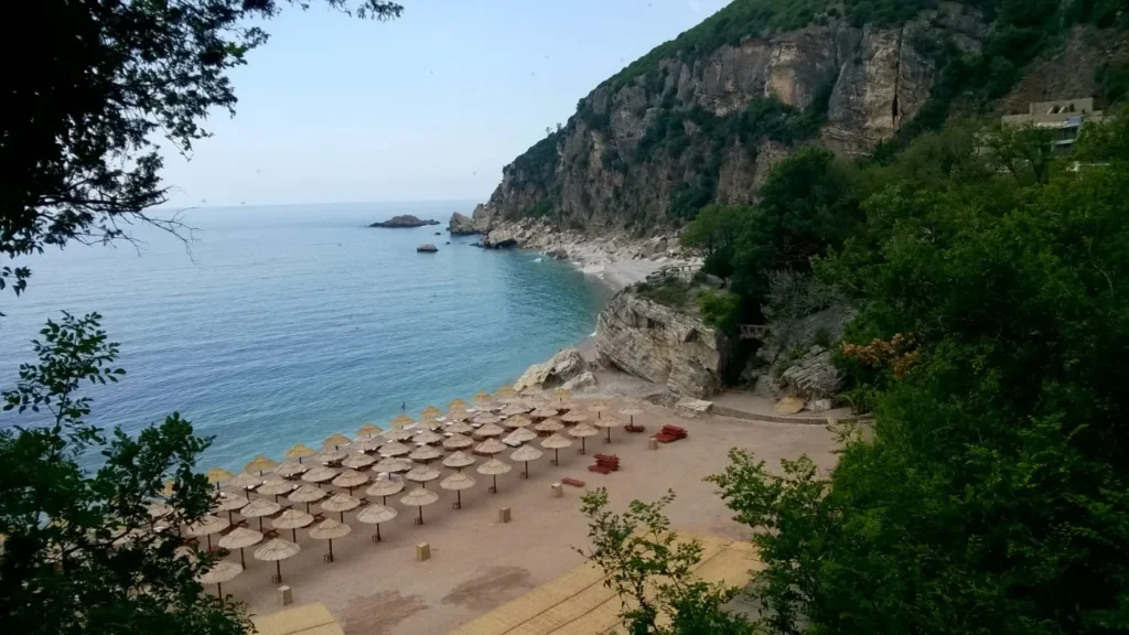Full Guide to Petrovac: Lifestyle, Beaches, Infrastructure, and Real Estate