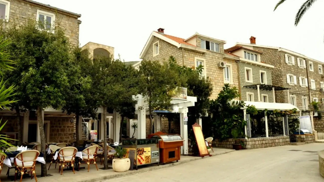 Full Guide to Petrovac: Lifestyle, Beaches, Infrastructure, and Real Estate