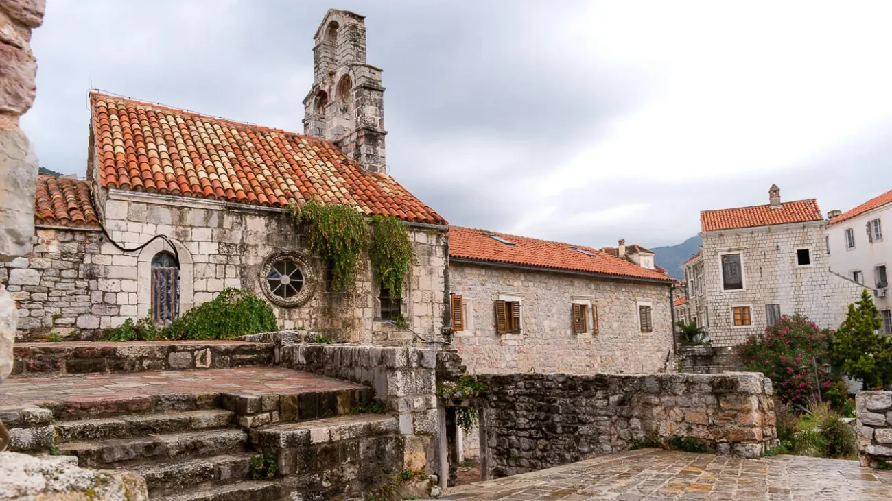 Топ-10 достопримечательностей и развлечений в Будве