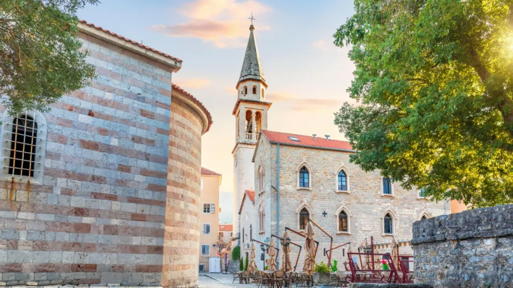 Топ-10 достопримечательностей и развлечений в Будве