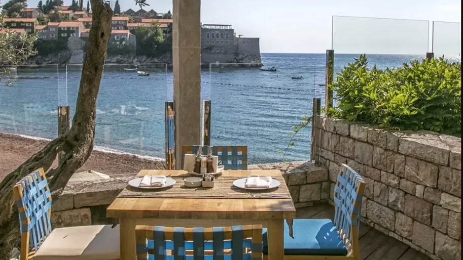 Топ-10 достопримечательностей, которые стоит посмотреть и чем заняться в Свети-Стефане